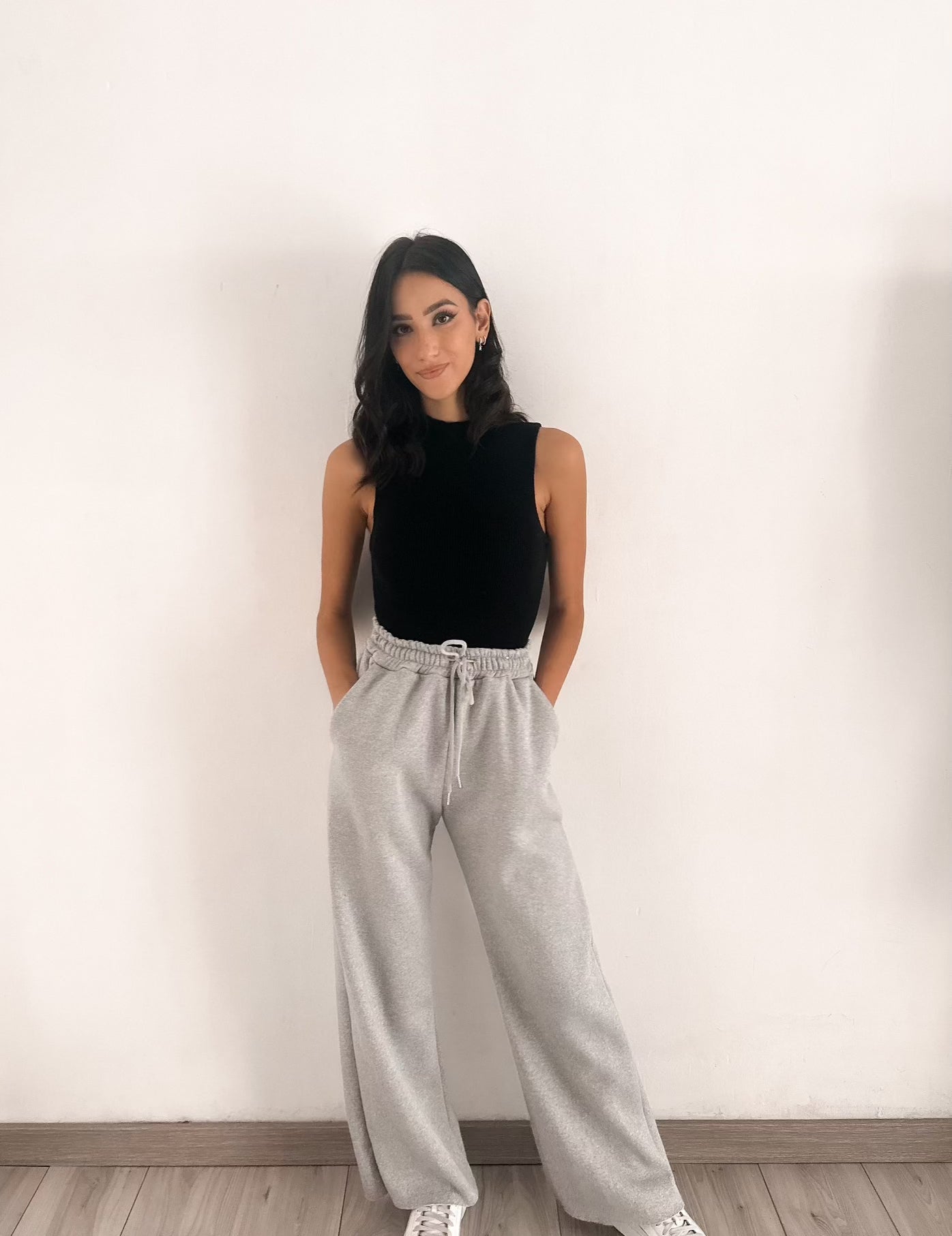 Pantalone tuta a palazzo